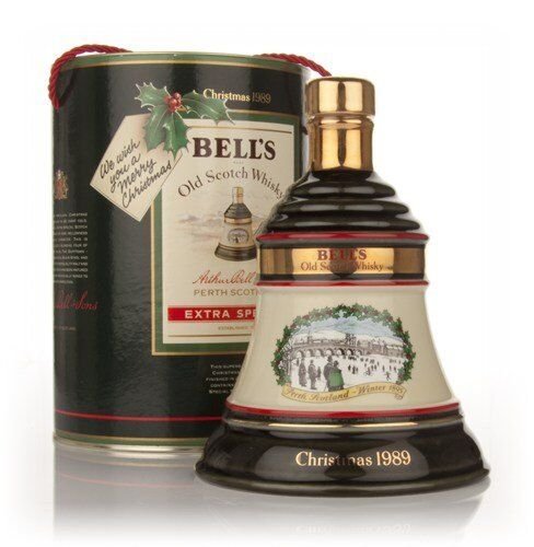 Bells - Christmas Decenter 1989 - 8 yo - Superb Wade Porcela - Blended Scotch Whisky - 75cl - 40% ABV
